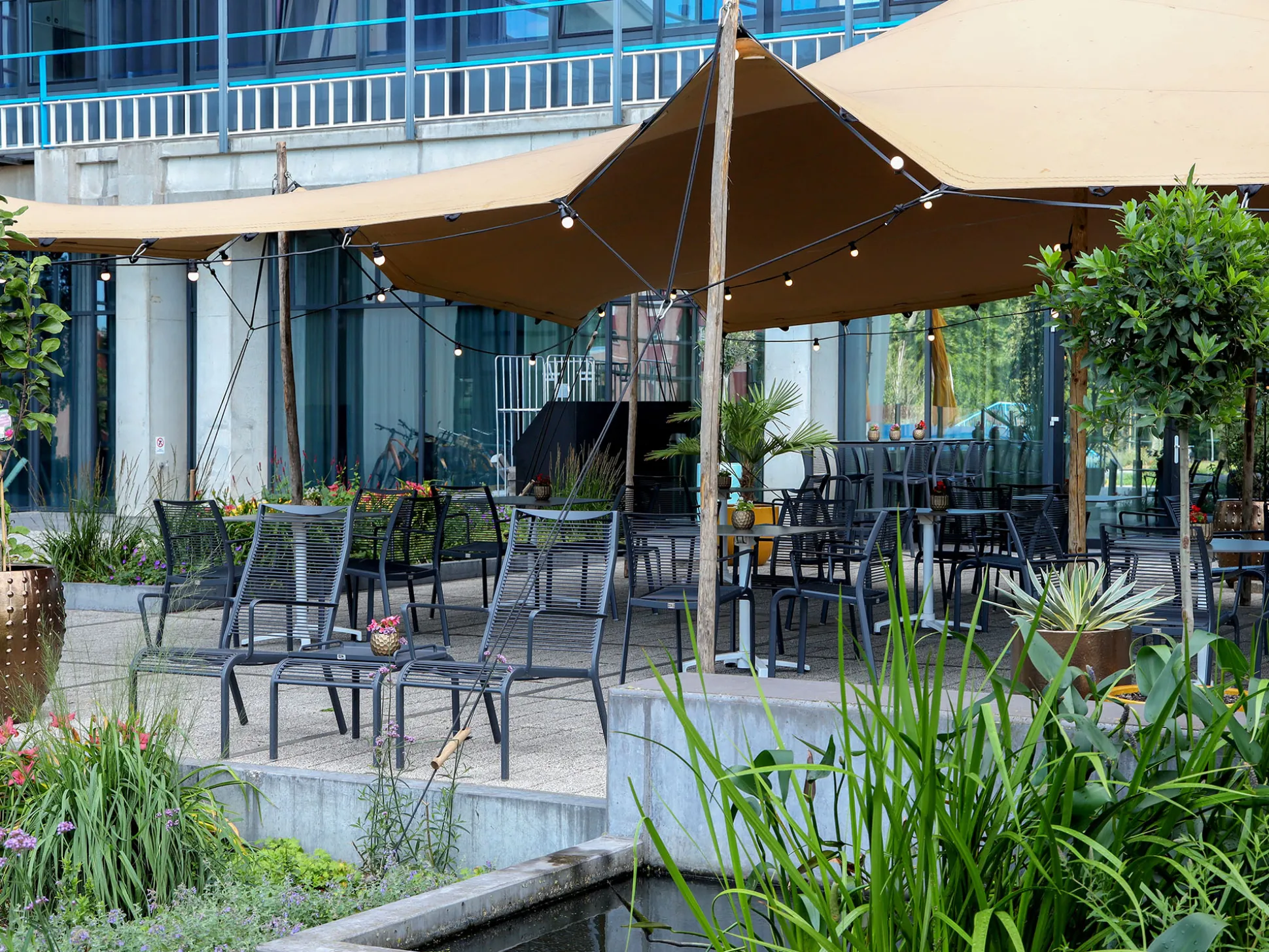 Apple Bee Hawaii lounge tuinstoel stapelbaar