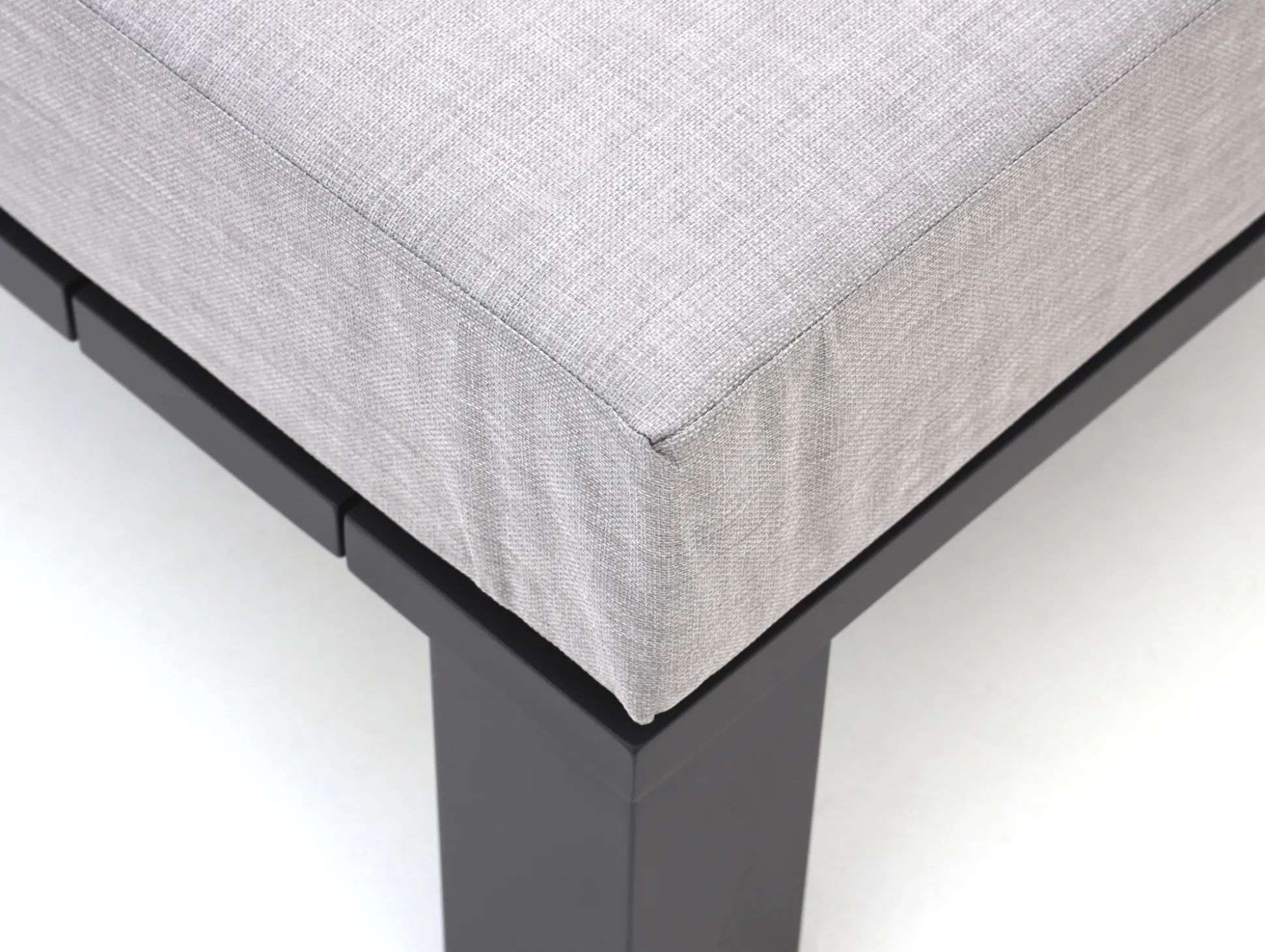 Bellagio Campazzo lounge voetenbank 85x85x32cm
