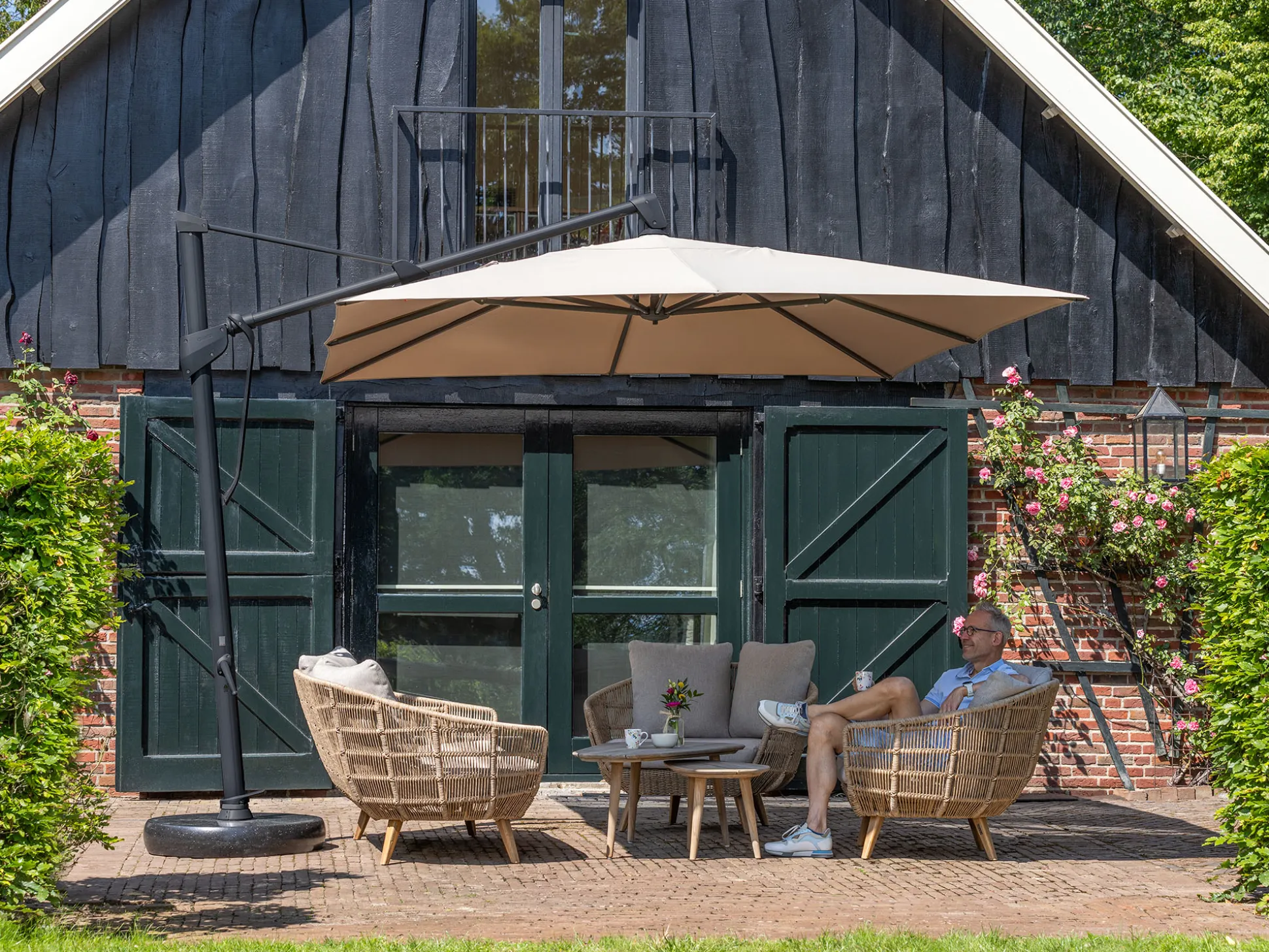 Glatz Sombrano S+ Easy zweefparasol 350x350cm