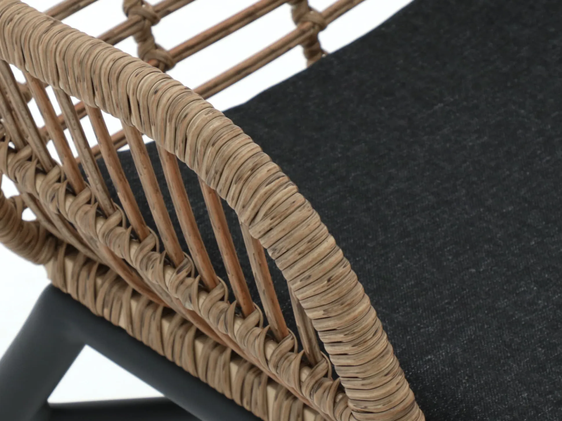 Intenso Azora/ROUGH-Y ø120cm dining tuinset 5-delig