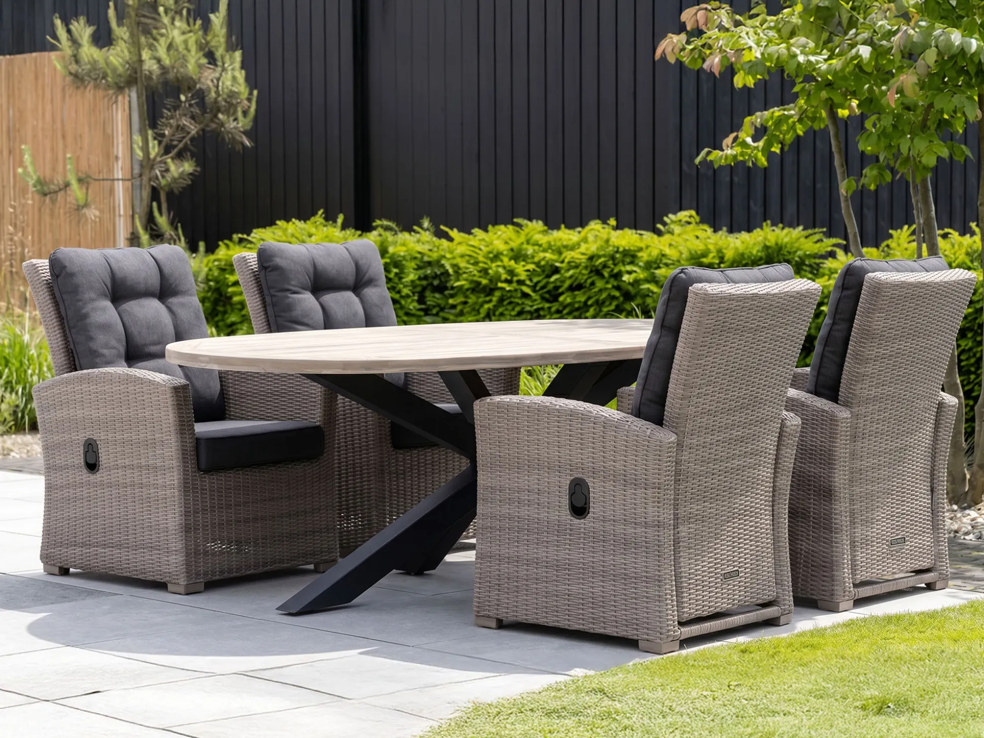 Intenso Mazzano/ROUGH-Y Ellips 200cm dining tuinset 5-delig verstelbaar