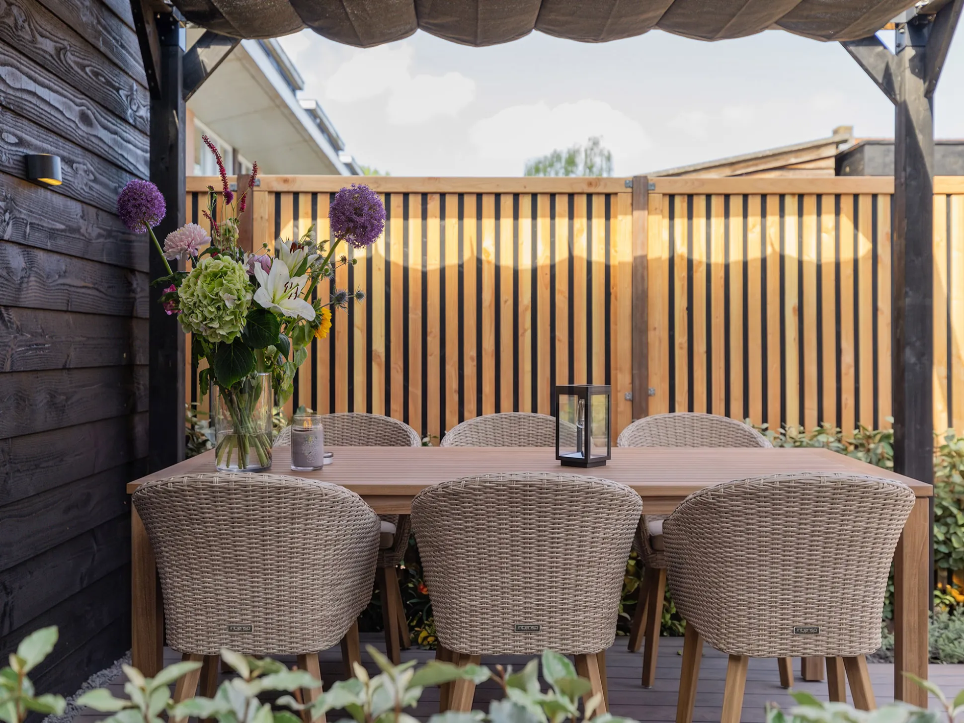 Intenso Tropea/ROUGH-S 220cm dining tuinset 7-delig
