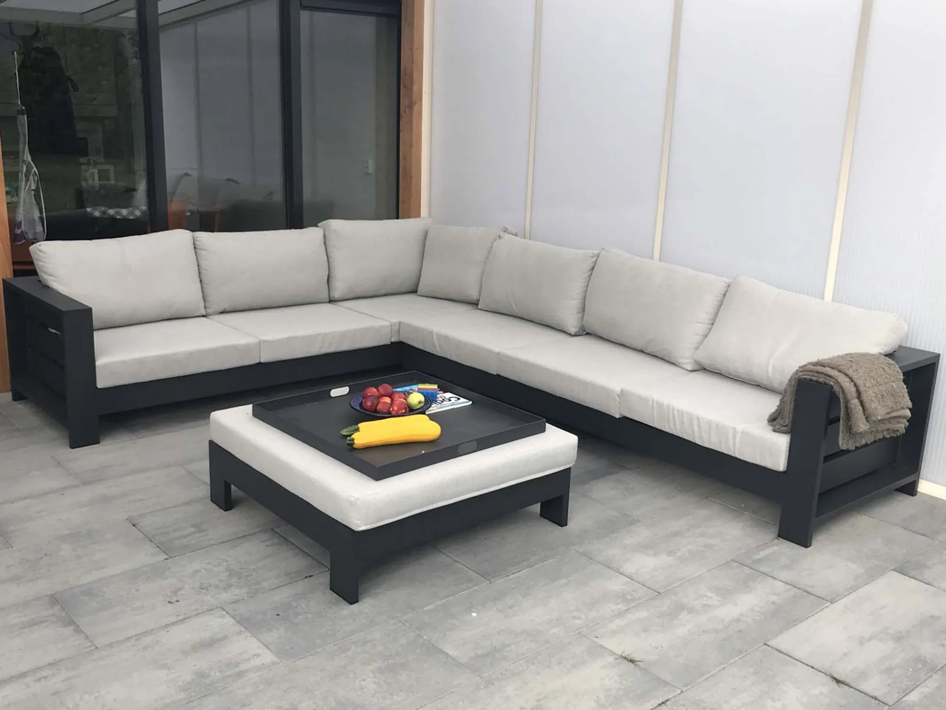 Kussen t.b.v. Bellagio Avolo lounge tuintafel 100x100cm