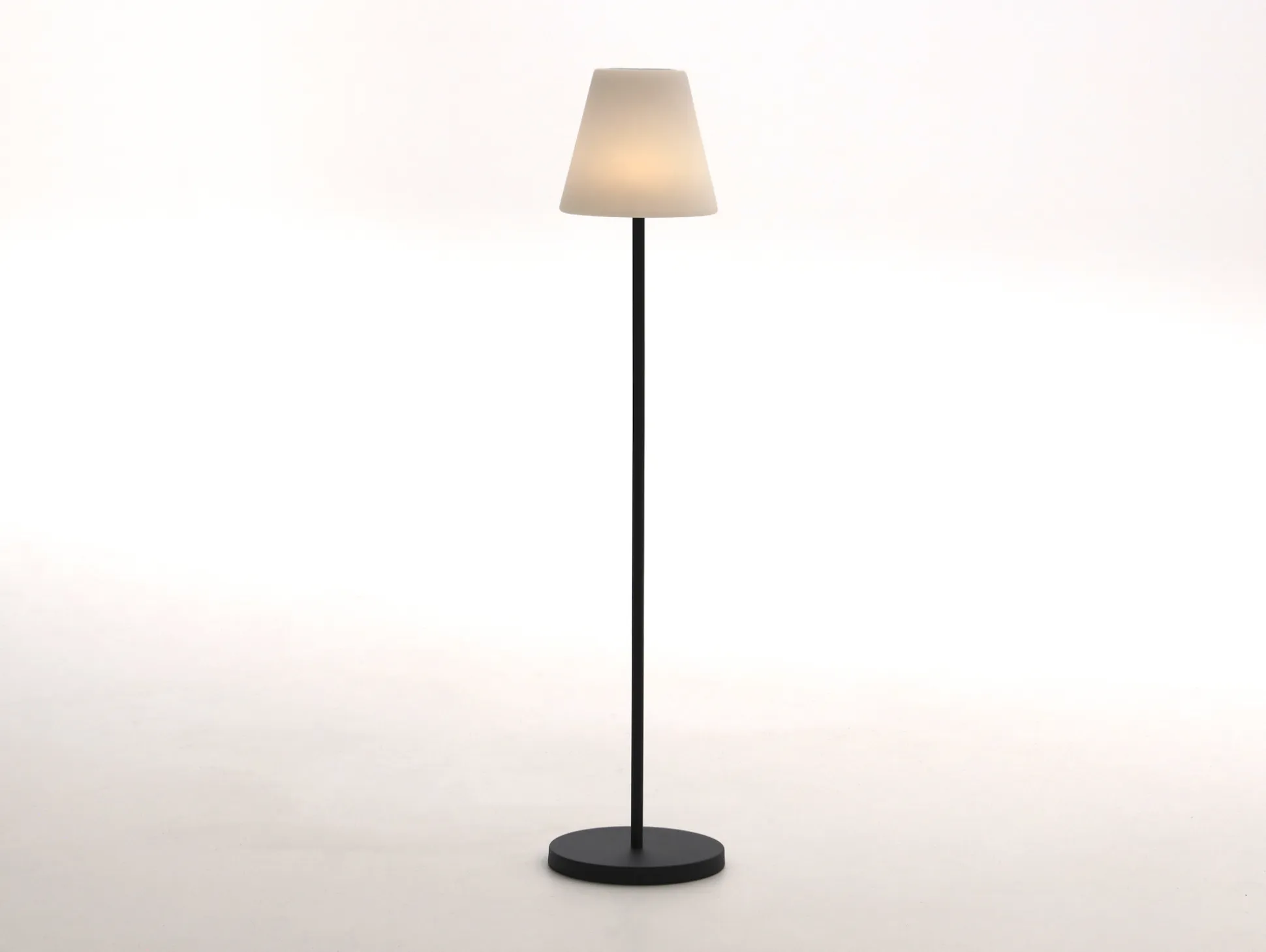 Luzenca staande buitenlamp led oplaadbaar dimbaar ø25cm (h:125cm)