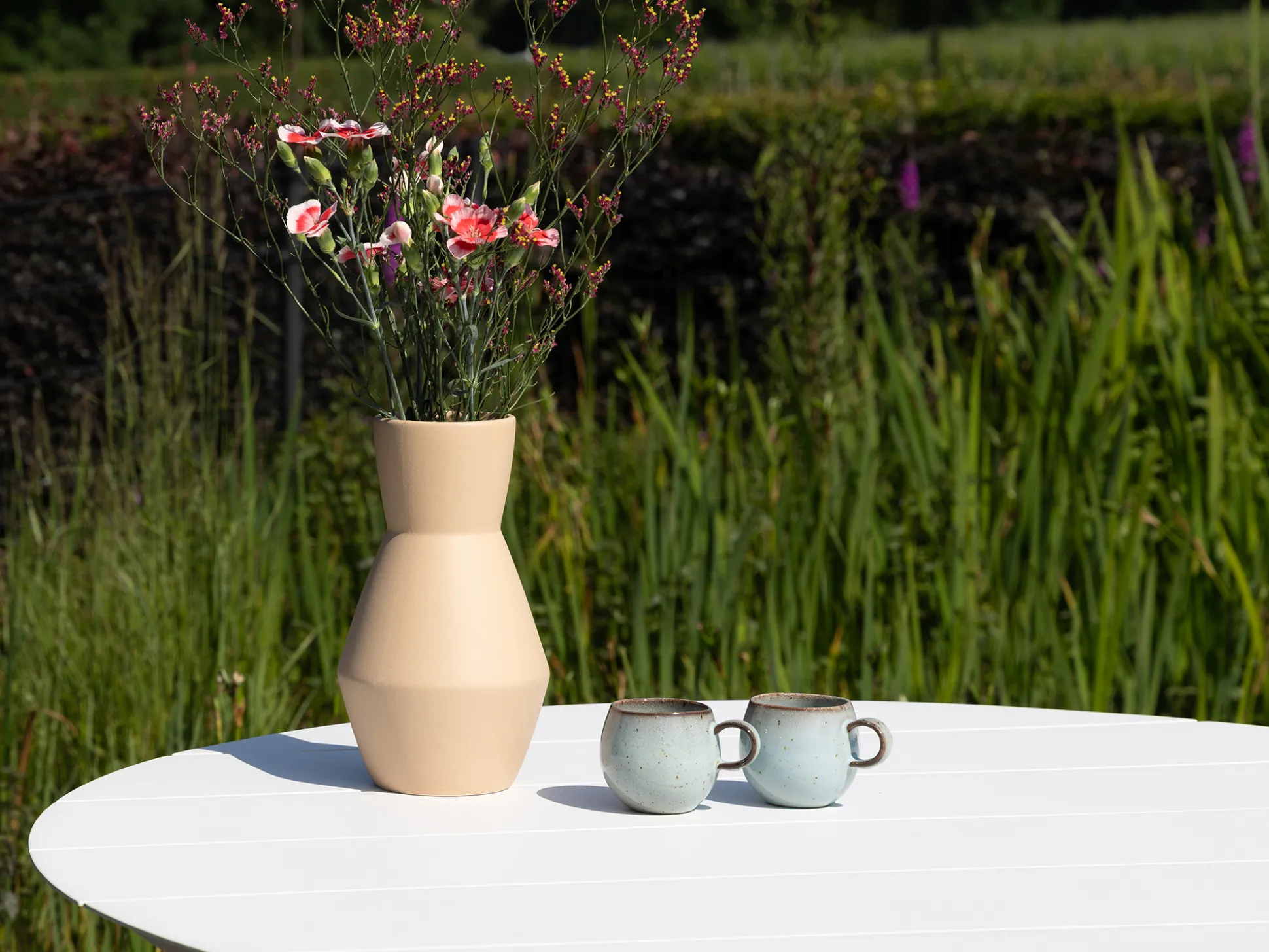 Manifesto Sora dining tuintafel ø 127cm (h:75cm)