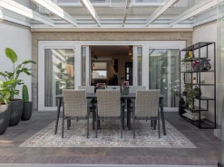 Manifesto Villongo dining tuinstoel stapelbaar