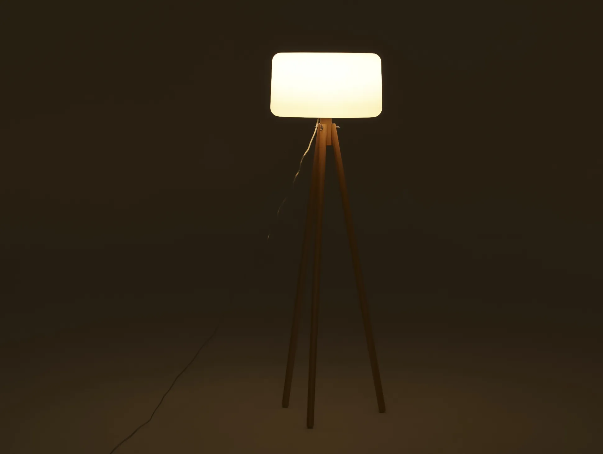 New Garden Chloe staande buitenlamp led dimbaar met kabel ø 43cm (h: 140cm)