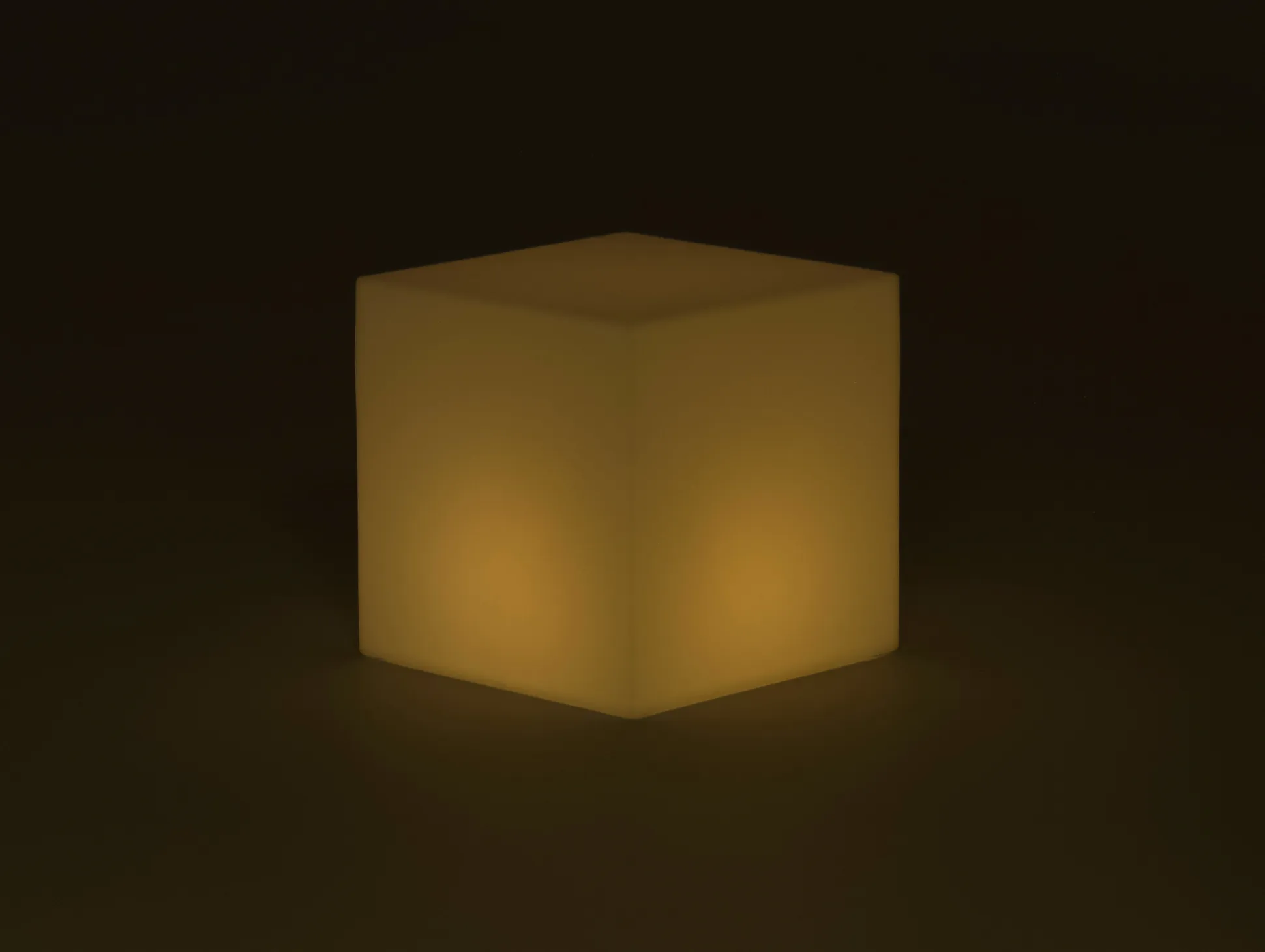 New Garden Cuby buitenlamp led solar oplaadbaar dimbaar 40x40cm