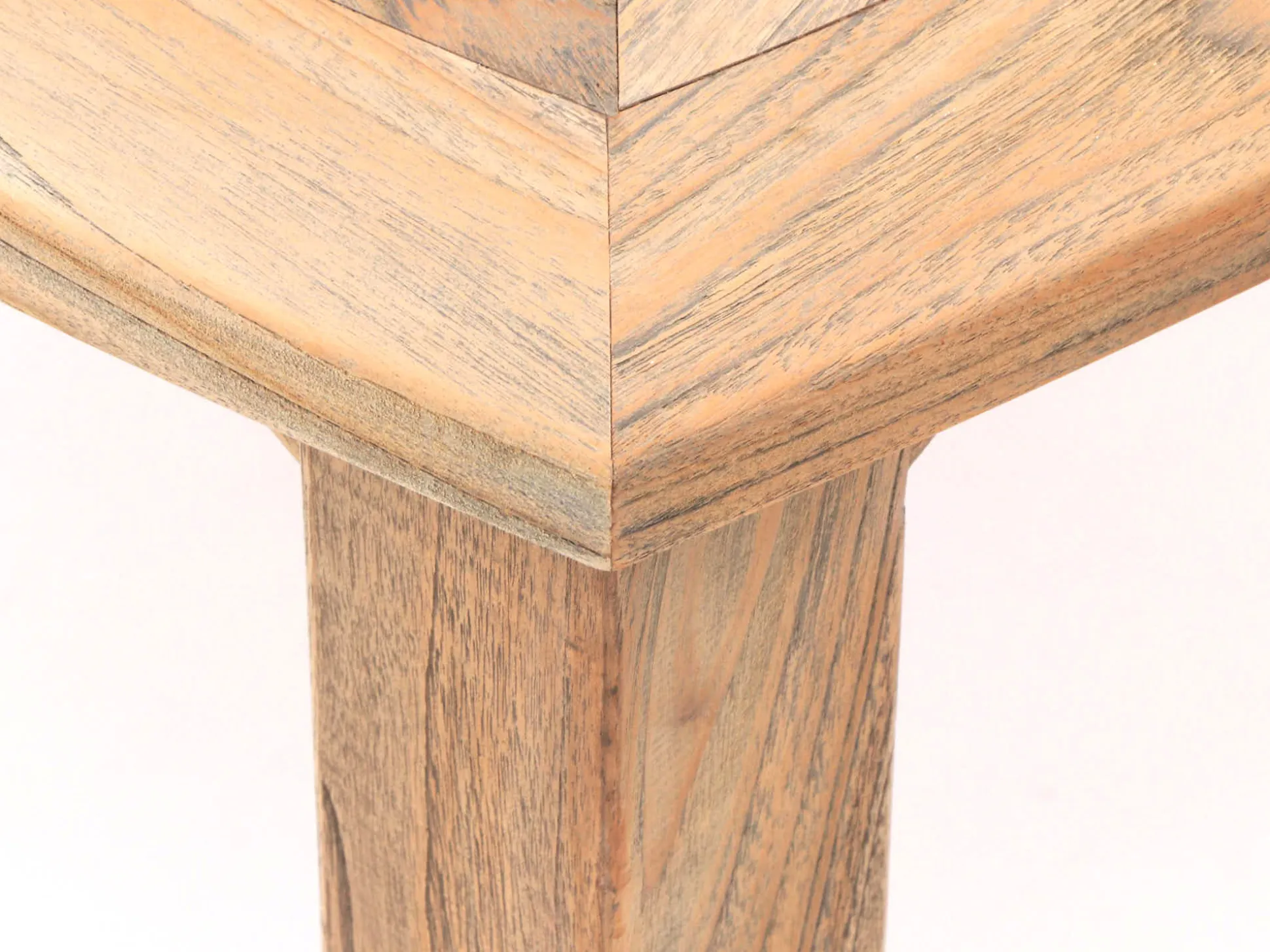 ROUGH-S Triangular dining tuintafel 170x170x170x76cm