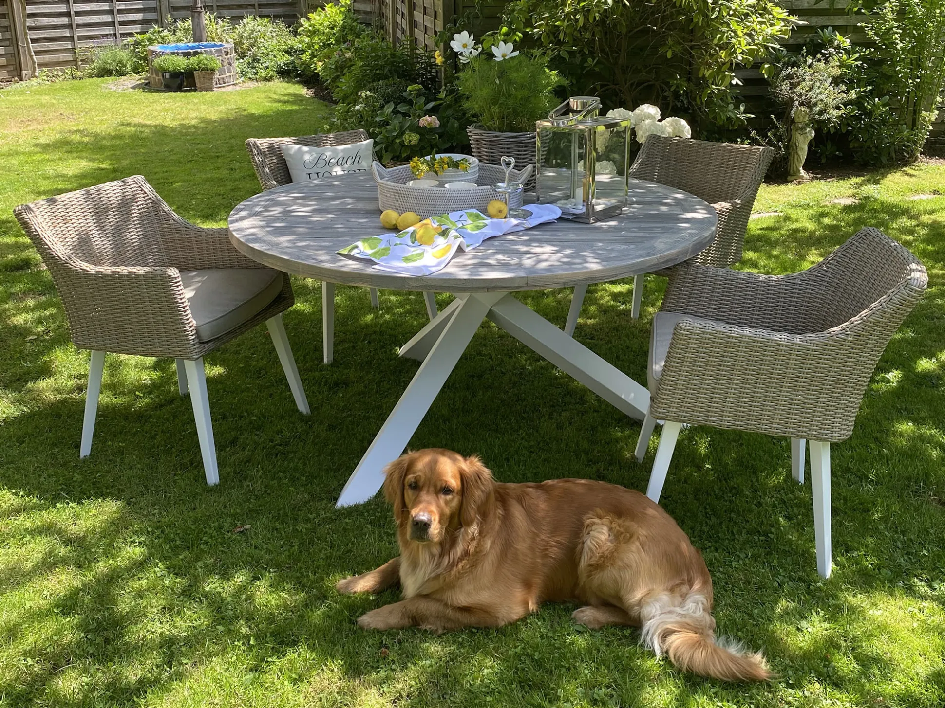 ROUGH-Y dining tuintafel ø 150cm (h:75cm)