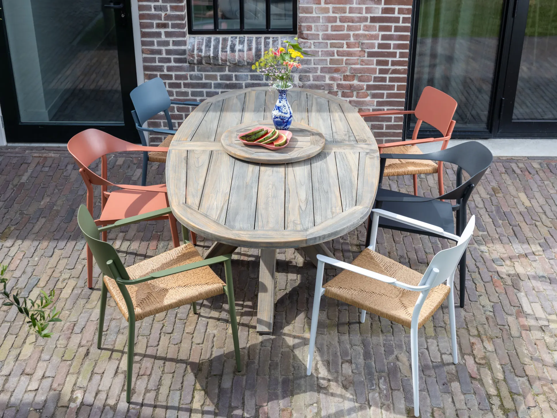 ROUGH-Y Ellips dining tuintafel 200x110cm
