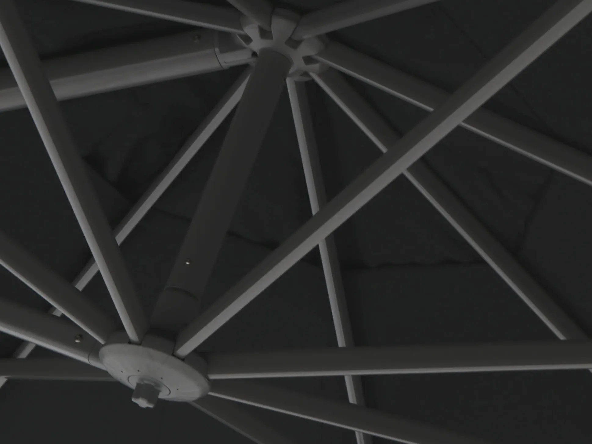 Shadowline Miami zweefparasol ø 350cm